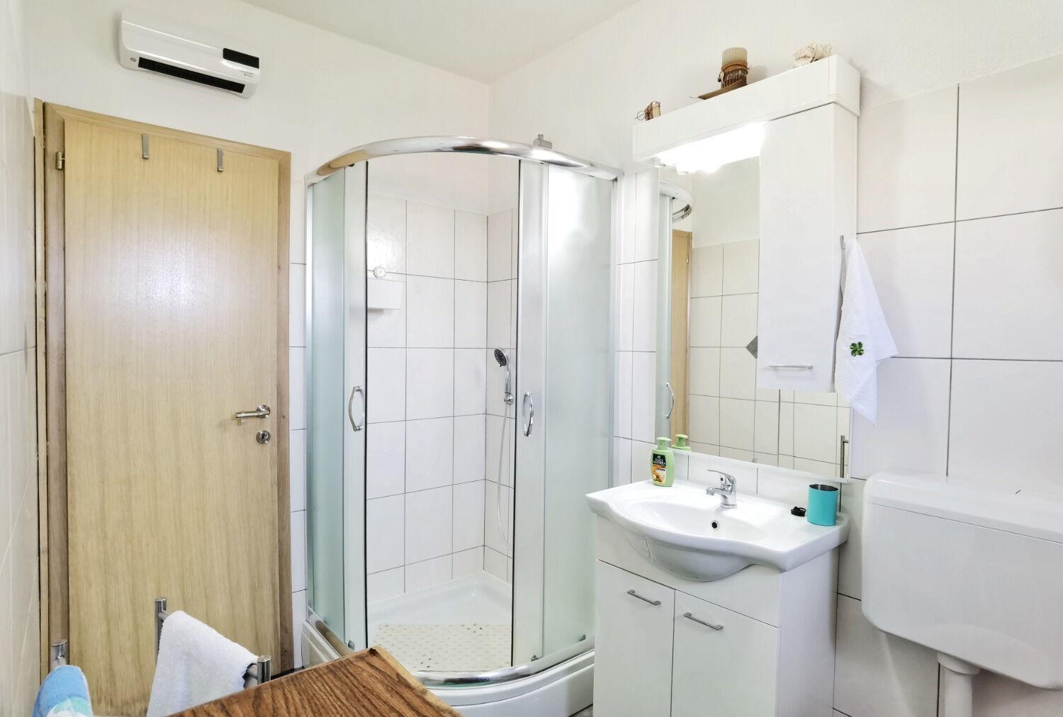Apartments Adria - Seafront & Seaview Lukovo Šugarje Kültér fotó